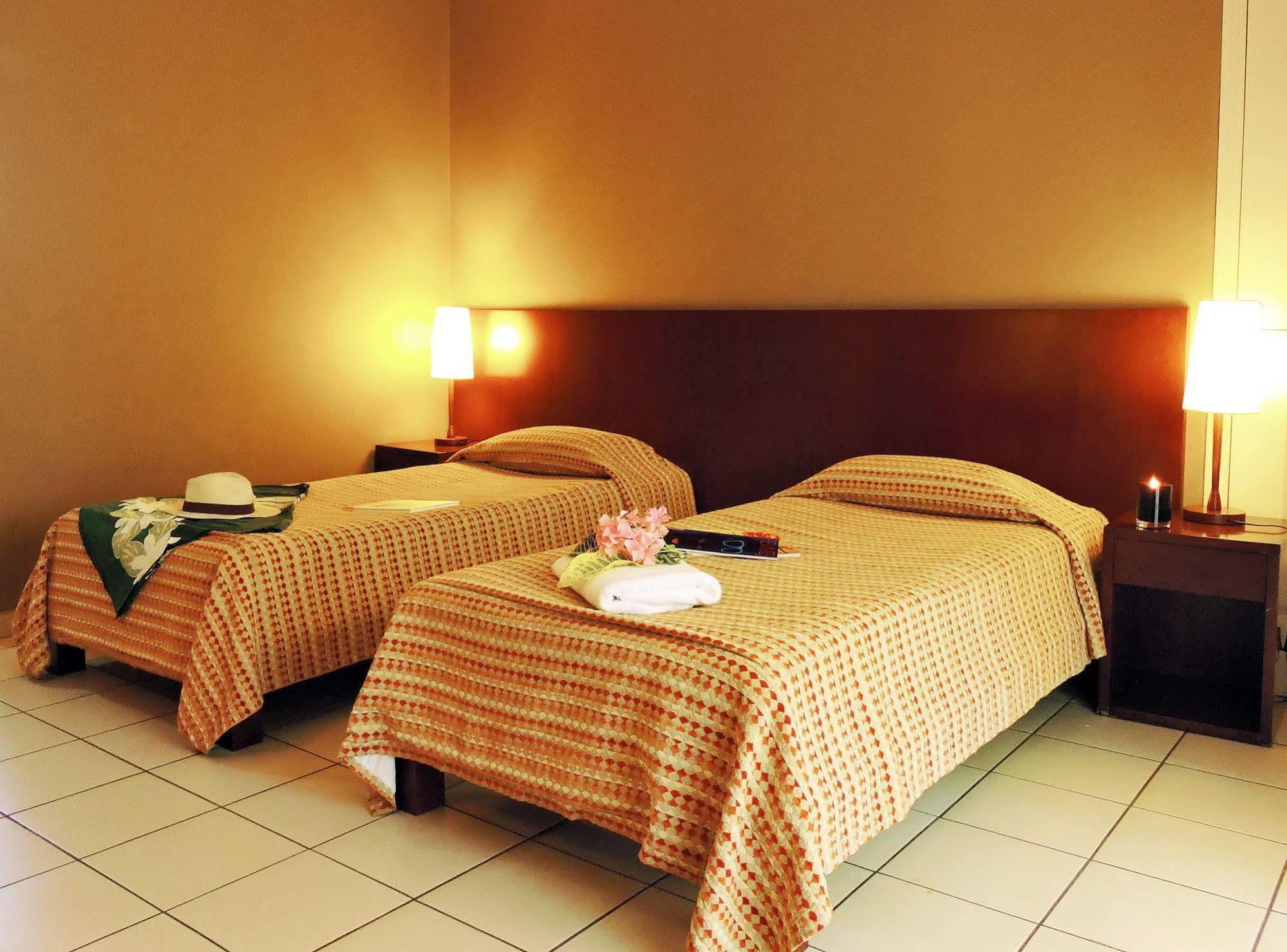 Hotel Koniambo Koné Zewnętrze zdjęcie